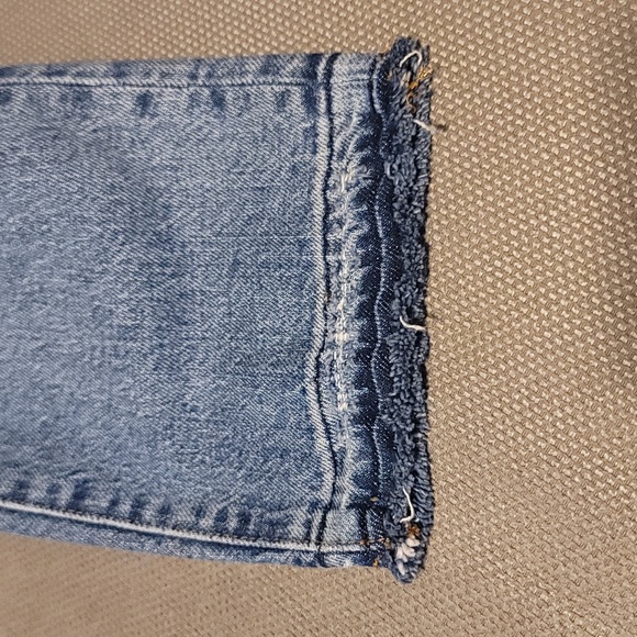 Madewell Maternaty Medium Wash Blue Jeans - Picture 6 of 12
